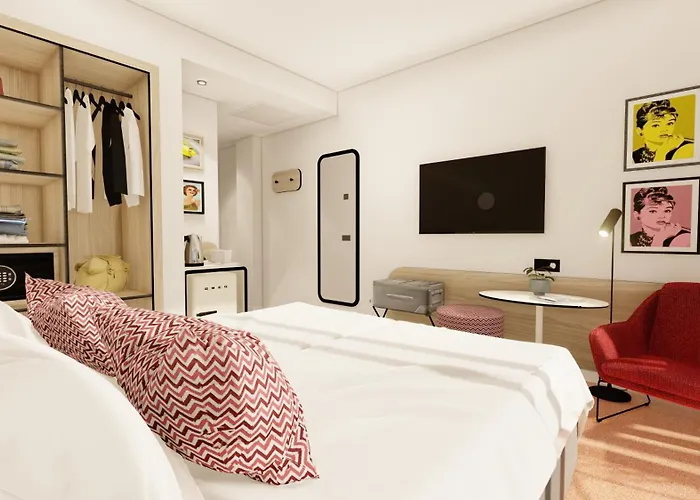 Foners (adults Only) 3*